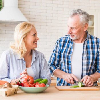 Une alimentation équilibrée et adaptée aux besoins des seniors